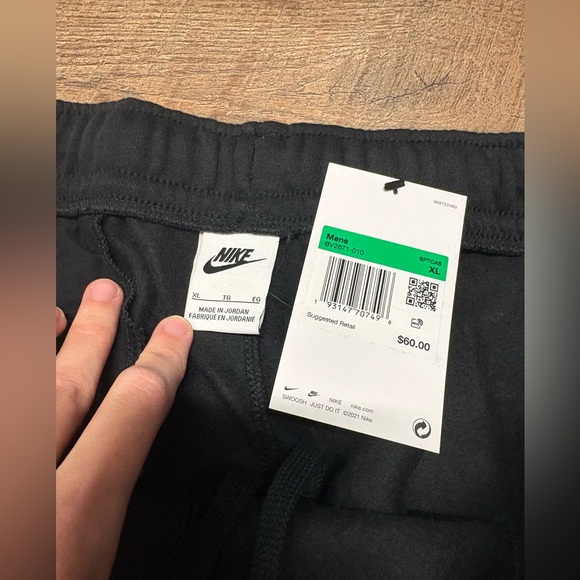 NWT Nike Men’s Tapered Leg Fleece Joggers Size XL - Picture 4 of 6